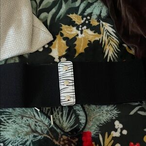 Elastic belt for woman